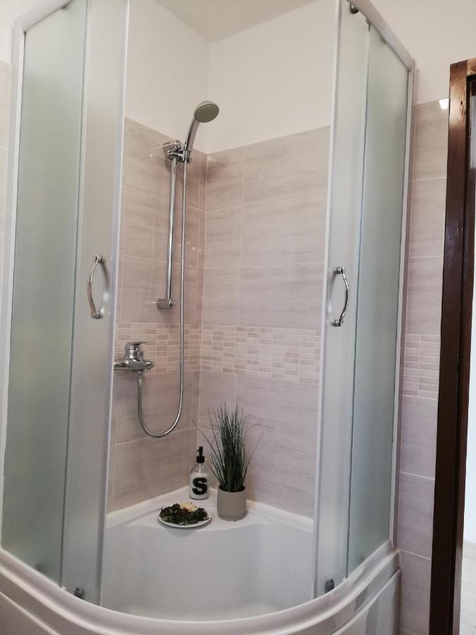 Apartments 4U Omišalj Zewnętrze zdjęcie