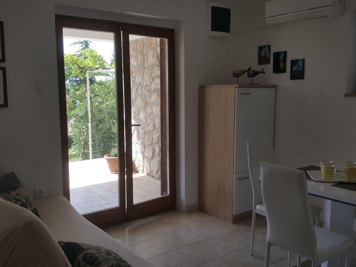 Apartments 4U Omišalj Zewnętrze zdjęcie